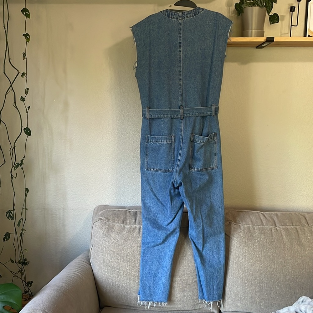 NWT BlankNYC Sleeveless Belted Denim Jumpsuit - Picture 2 of 6